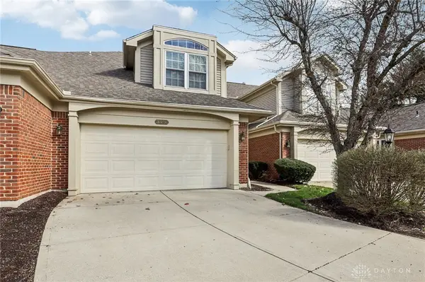 3896 W Summit Ridge Drive, Beavercreek, OH 45439