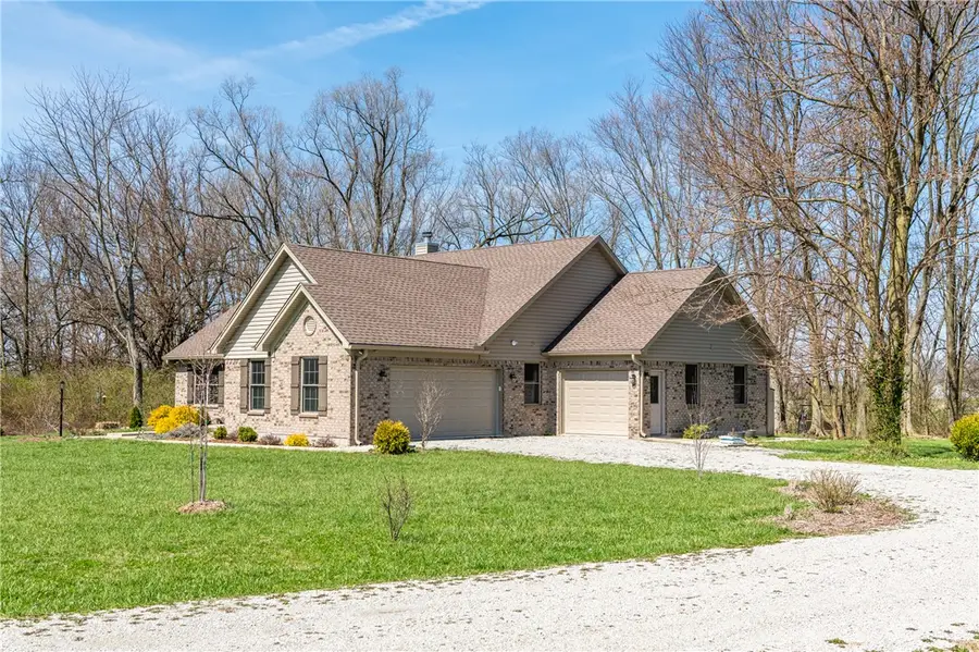 364 W Krepps Road, Xenia, OH 45385 - #3