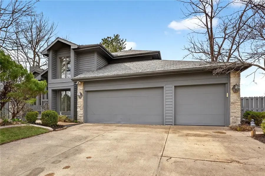 6425 Woodacre Court, Clayton, OH 45322 - #3