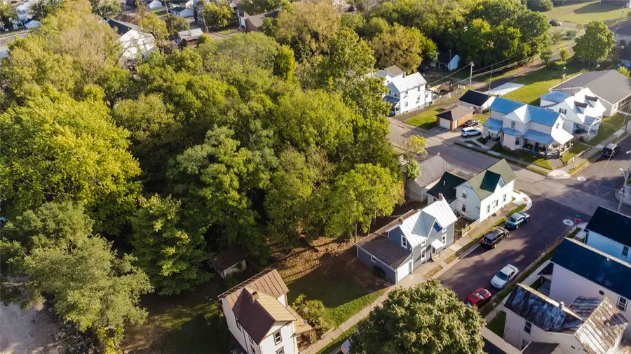 555 E Sycamore Street, Miamisburg, OH 45342 - #2