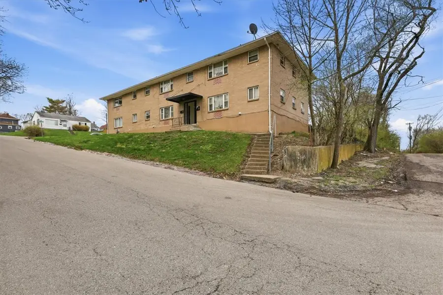 321 S Harbine Avenue, Dayton, OH 45403 - #2