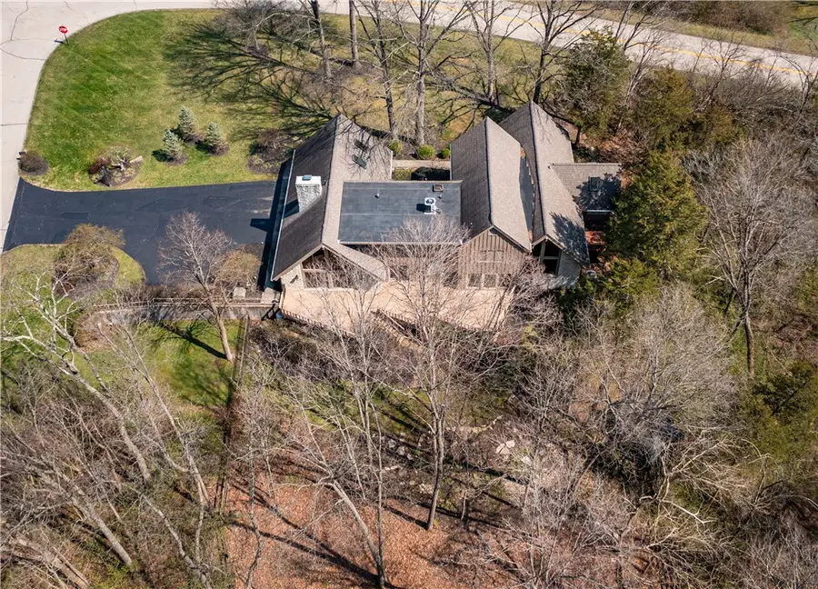 6853 Cloister Cliffs Drive, Madison, OH 45042 - #2