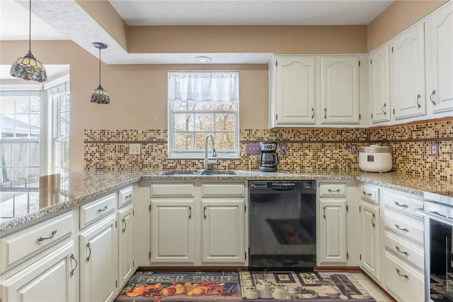 2258 Rosina Drive, Miamisburg, OH 45342 - #3