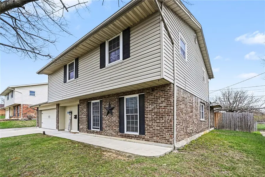 7372 Colegrove Drive, Huber Heights, OH 45424 - #3