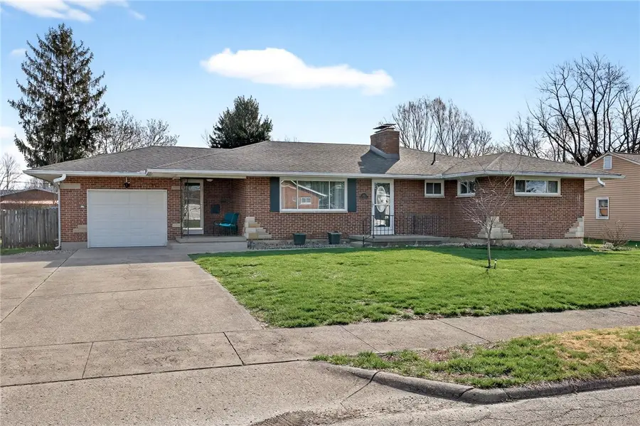 805 N Monroe Drive, Xenia, OH 45385 - #2