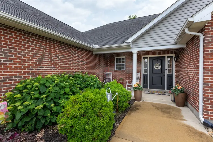 725 Loxley Lane, Troy, OH 45373 - #2