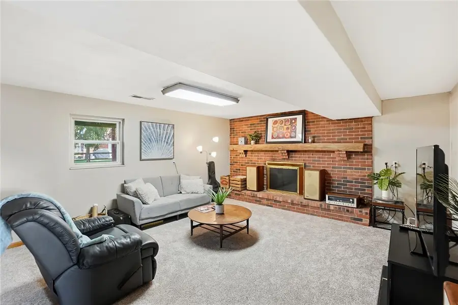 1221 Nassau Drive, Miamisburg, OH 45342 - #2