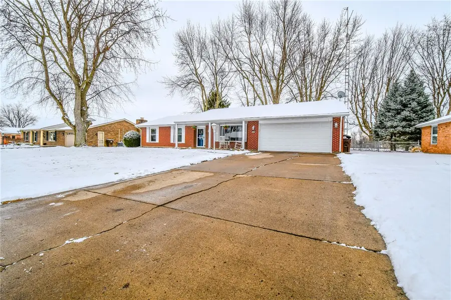 737 Honeysuckle Drive, Greenville, OH 45331 - #2