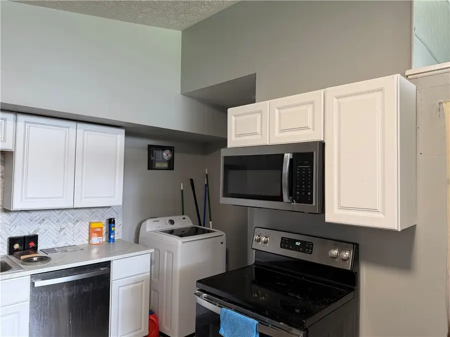 9 Mario Drive, Dayton, OH 45426 - #2