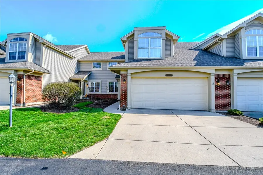 3915 E Summit Ridge Drive, Beavercreek, OH 45430 - #3