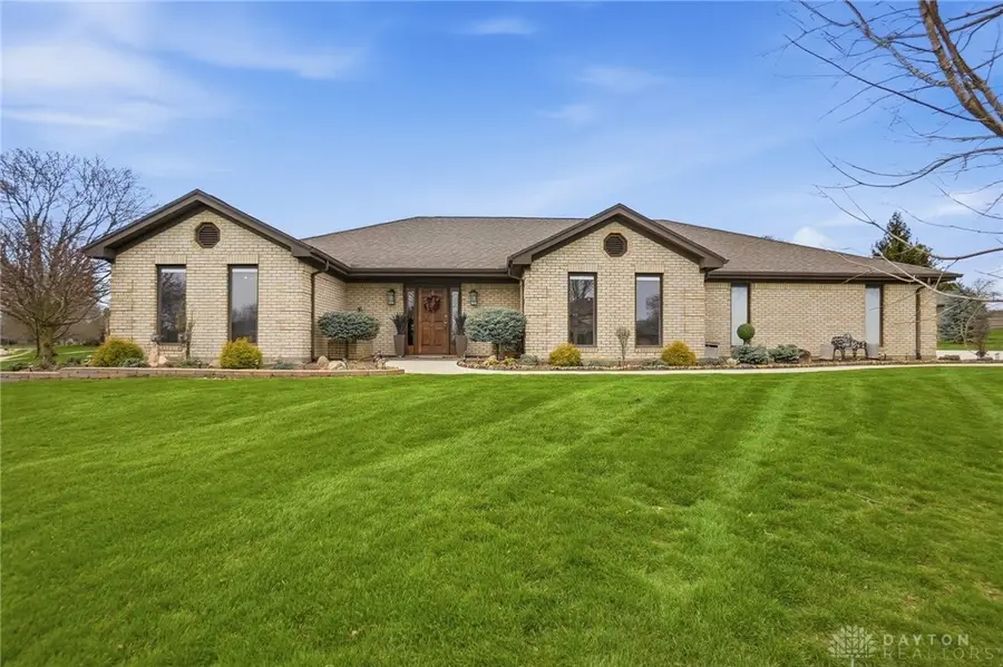610 Stonecress Drive, Tipp City, OH 45371 - #3