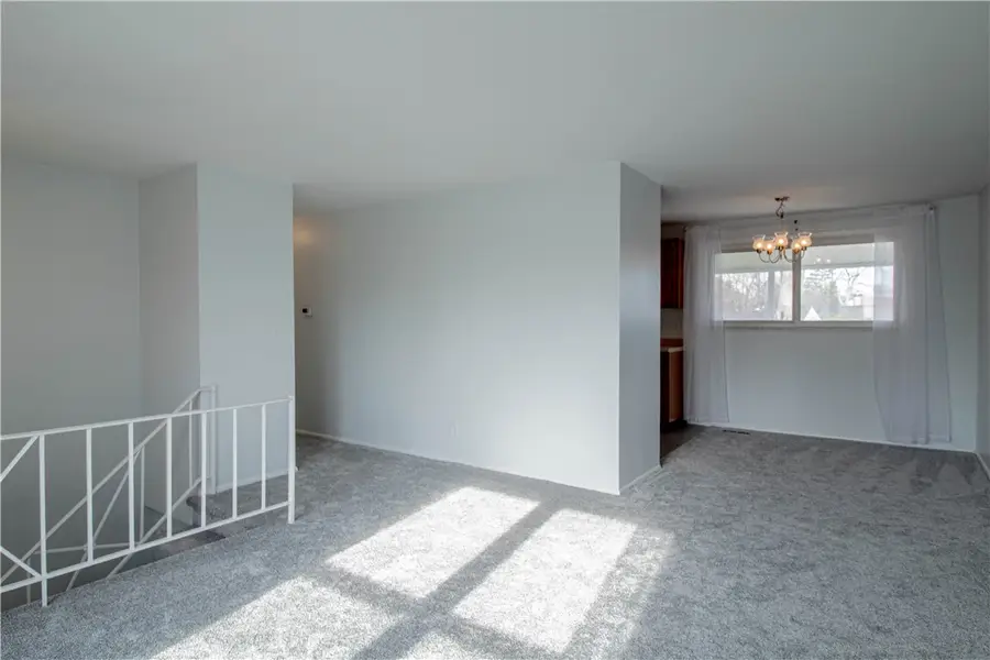 489 Caldwell Circle, Park Layne, OH 45344 - #2