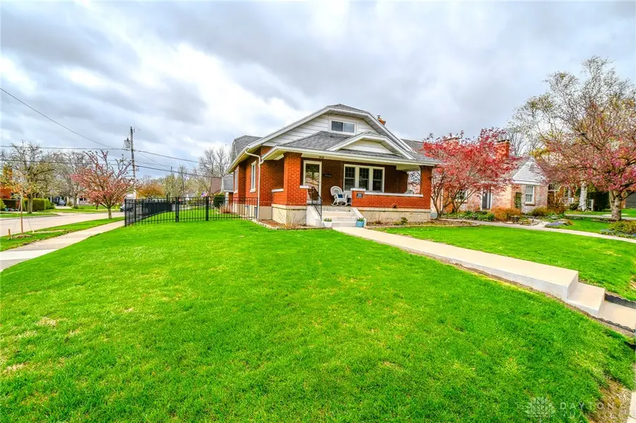 200 Dell Park Avenue, Oakwood, OH 45419 - #3