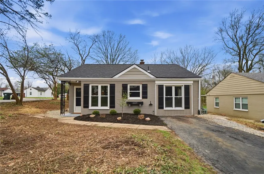 2637 Oakley Avenue, Kettering, OH 45419 - #3