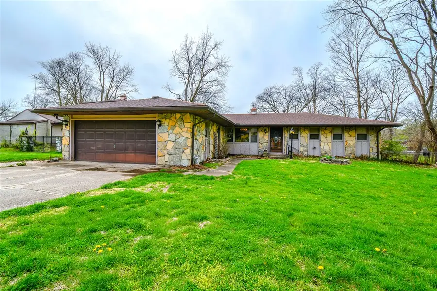 3223 Ravenwood Road, Fairborn, OH 45324 - #3