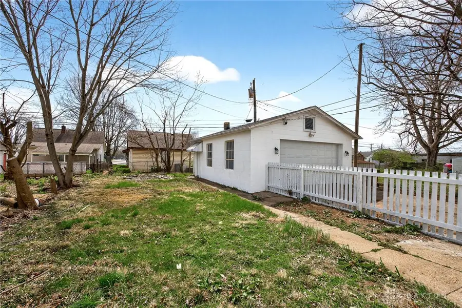 108 Frahn Avenue, Fairborn, OH 45324 - #3