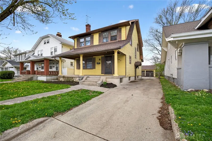 125 E Siebenthaler Avenue, Dayton, OH 45405 - #2