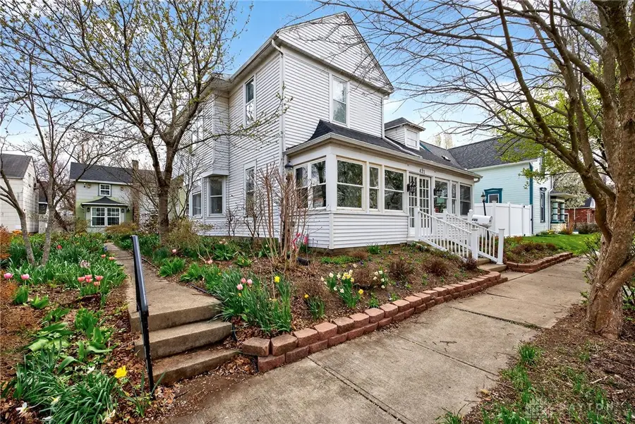 431 S Walnut Street, Troy, OH 45373 - #2