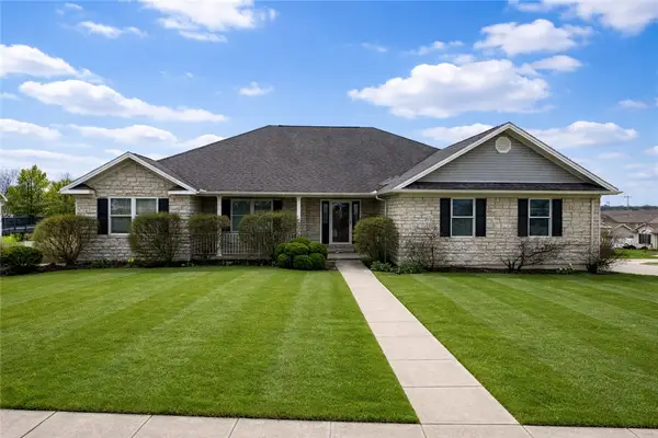 930 Oak Hill Court, Troy, OH 45373