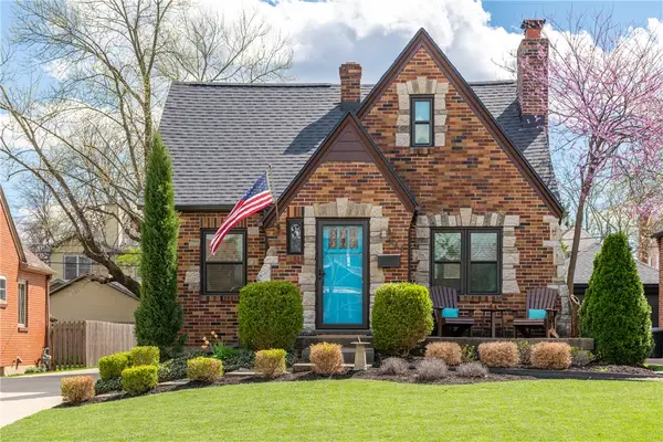 244 Orchard Drive, Oakwood, OH 45419