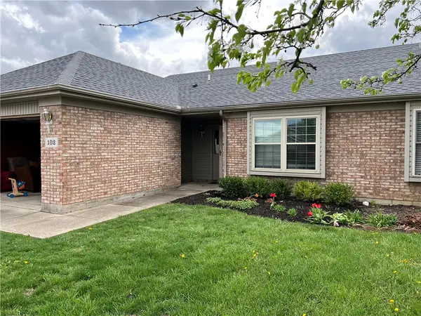 102 Burgundy Drive, Englewood, OH 45322