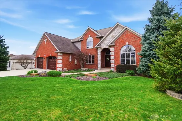 713 Stone Hollow Place, Bellefontaine, OH 43311