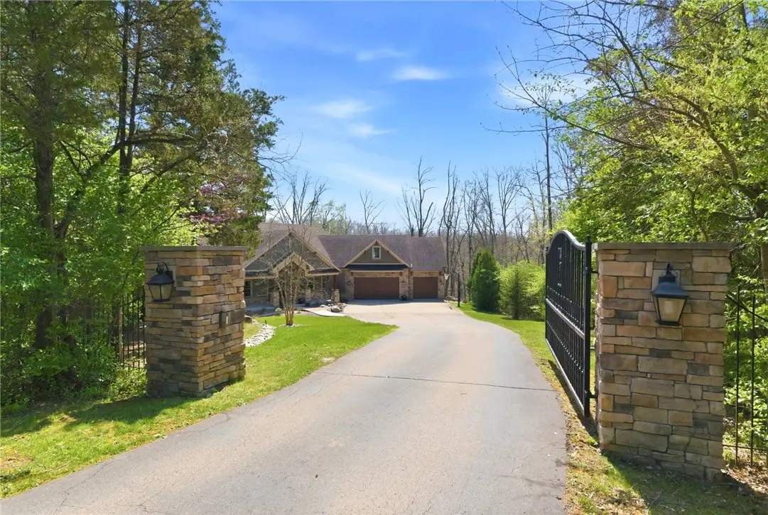 855 Willow Oak Court, Springboro, OH 45066 - #1