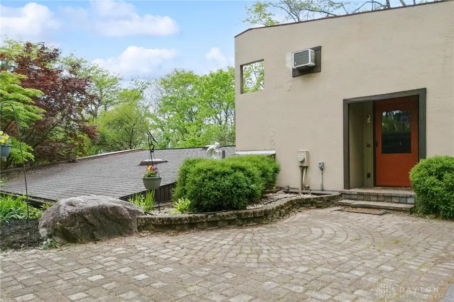 1940 Armstrong Road, Bath, OH 45324 - #2