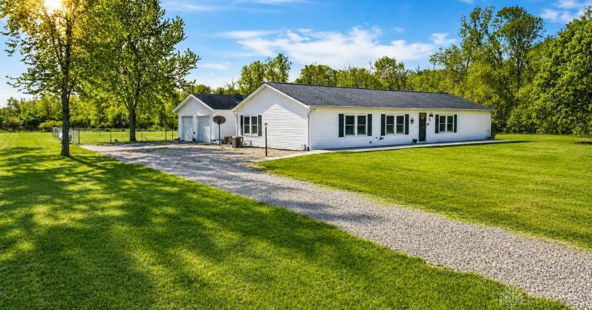 4590 Pyrmont Road, Lewisburg, OH 45338 - #1