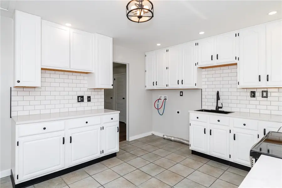 883 Omard Drive, Xenia, OH 45385 - #3