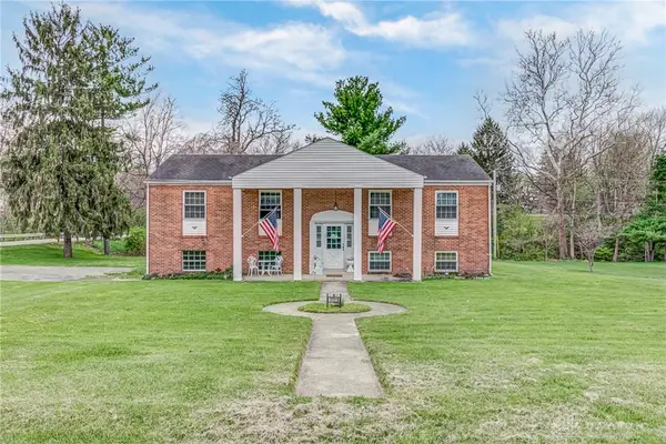 1119 Lee Ann Drive, Xenia, OH 45385