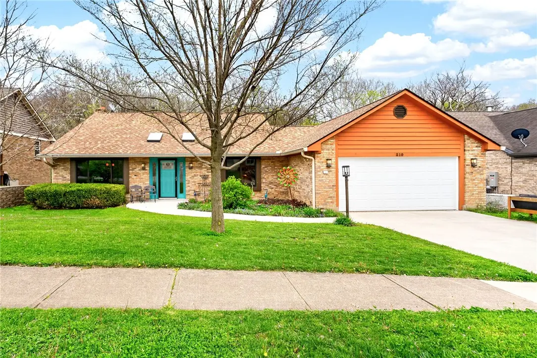 210 Foliage Lane, Springboro, OH 45066 - #1