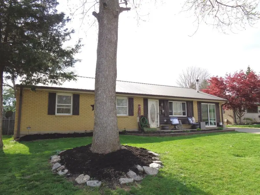 305 Donna Drive, Camden, OH 45311 - #2