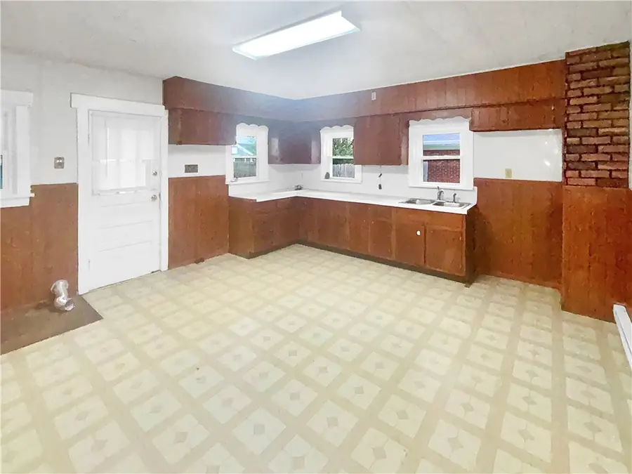111 Harrison Street, Pitsburg, OH 45358 - #3