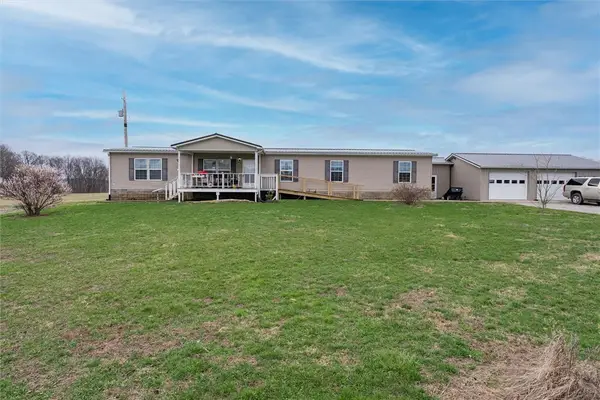 1926 Fairview Rd, Peebles, OH 45660