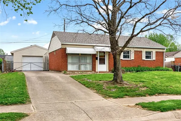 1330 Kapok Street, Fairborn, OH 45324