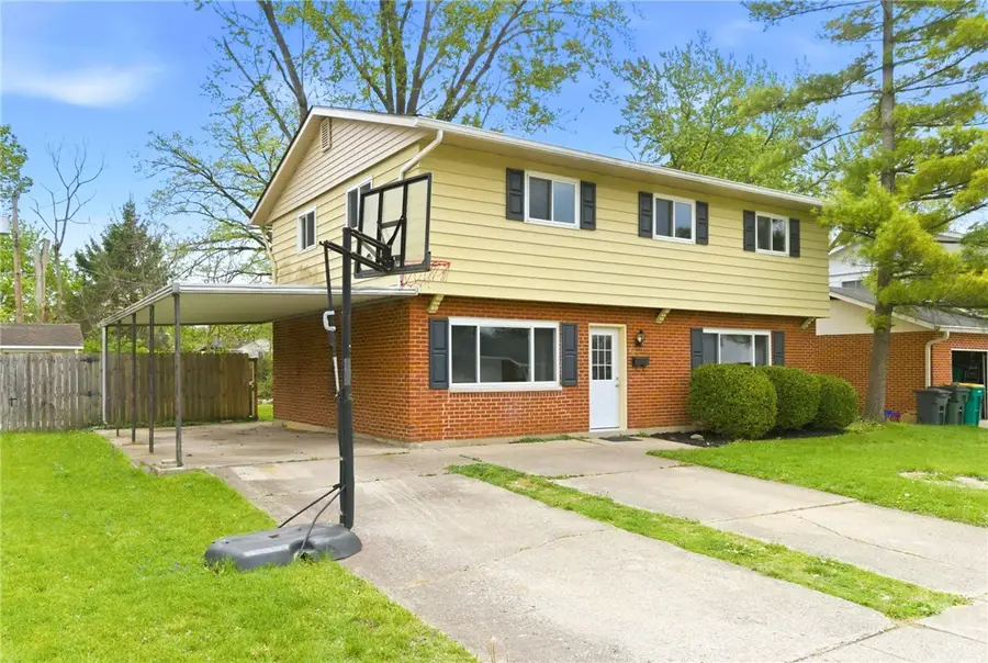 40 Woods Road, Springboro, OH 45066 - #2