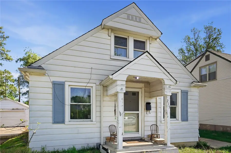 215 Mann Avenue, Fairborn, OH 45324 - #3