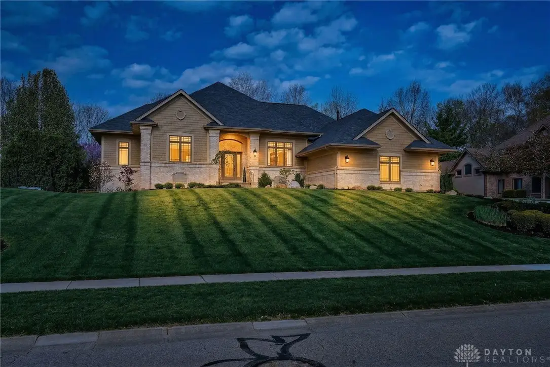 1475 Country Wood Drive, Sugarcreek, OH 45440 - #1