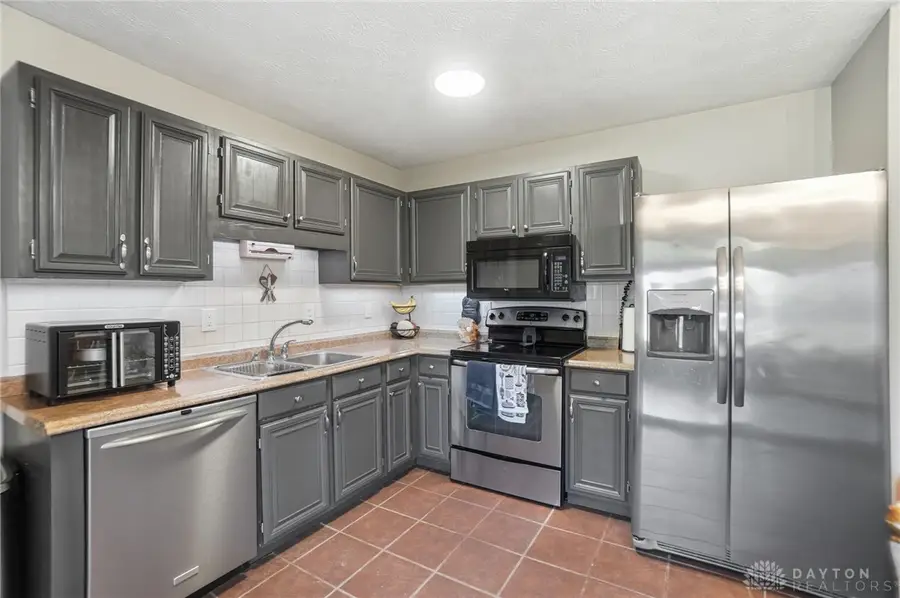 2476 Bradshire, Miami, OH 45342 - #2