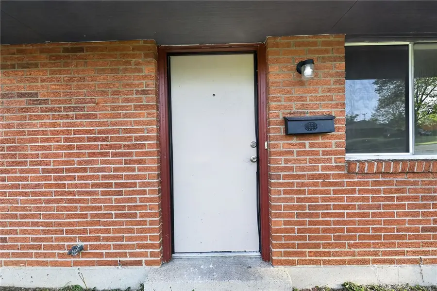6051 Longford Road, Huber Heights, OH 45424 - #3