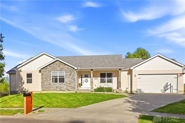 1050 Rose Petal Court, Waynesville, OH 45068