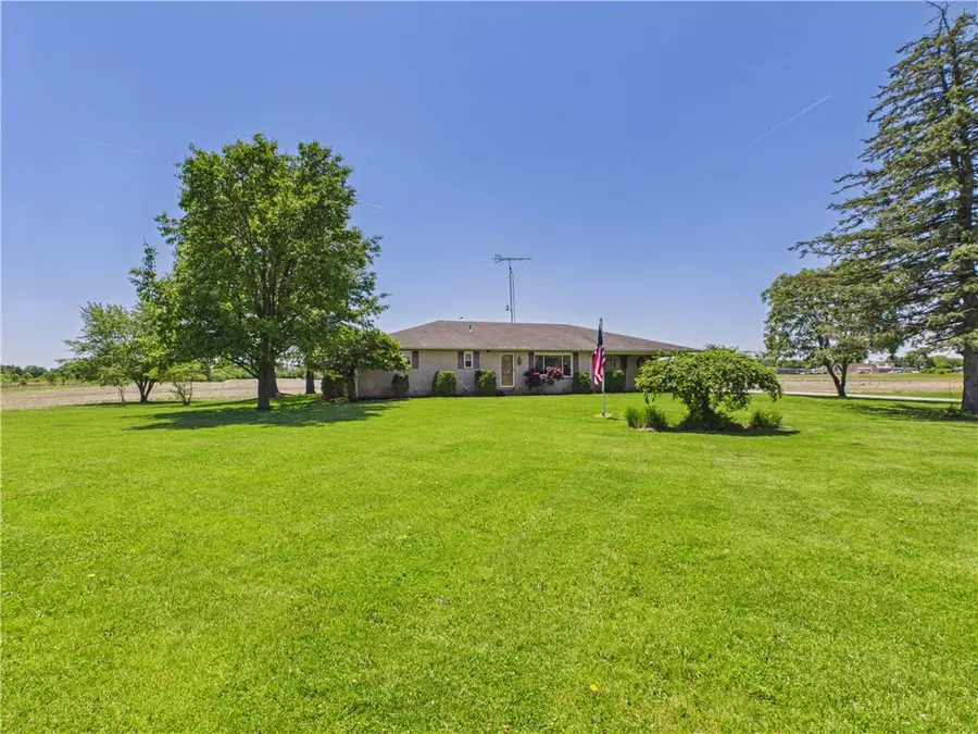 674 W Main Street, New Lebanon, OH 45345 - #2