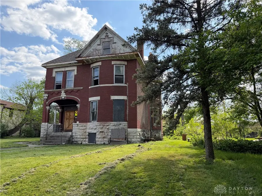 221 Central Avenue, Dayton, OH 45406 - #2