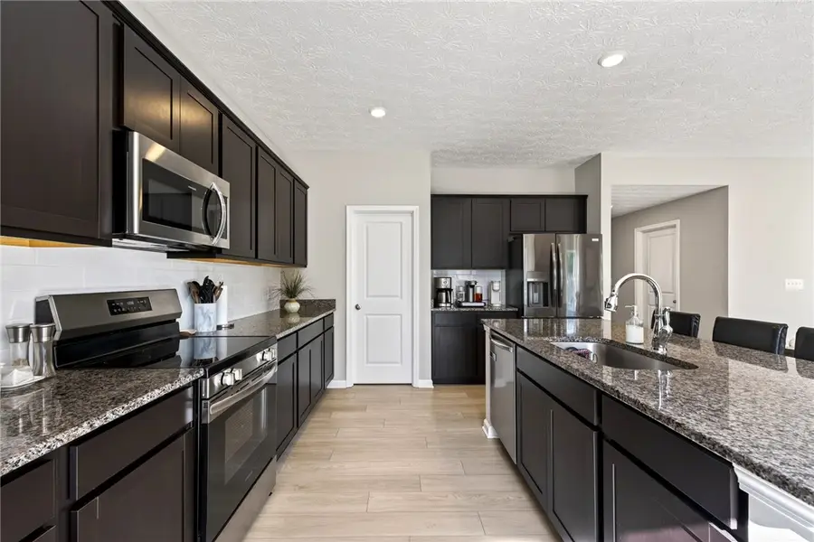 220 Scorsese Street, Springfield, OH 45505 - #3