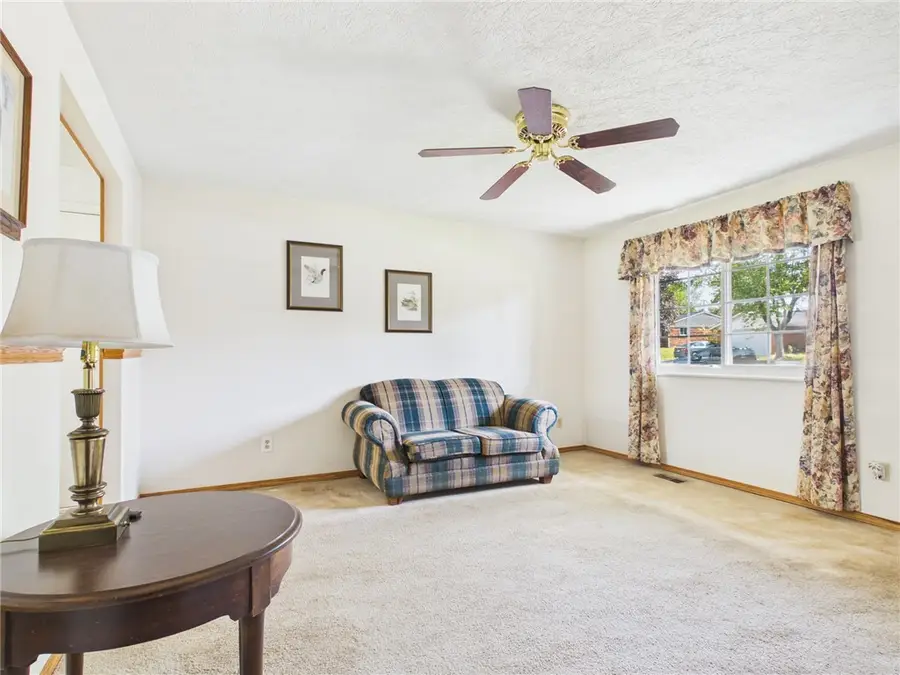 6605 Highbury Road, Huber Heights, OH 45424 - #3