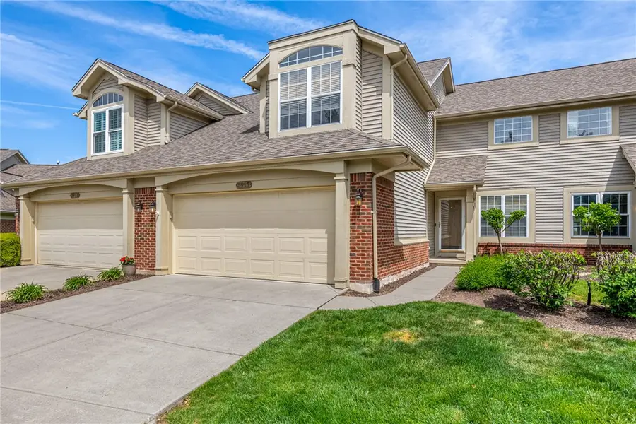 3913 E Summit Ridge Drive, Beavercreek, OH 45430 - #2