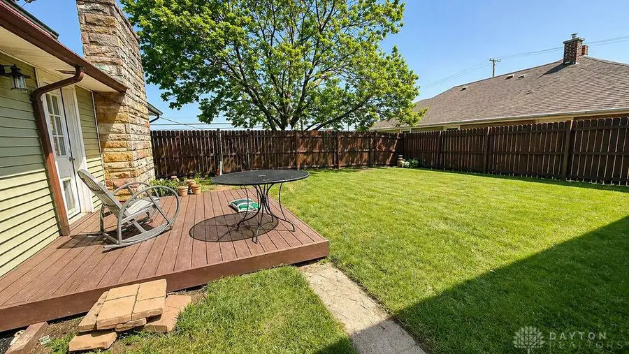 810 S Roosevelt Avenue, Piqua, OH 45356 - #3