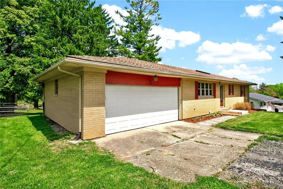 3598 Roselawn Drive, Beavercreek, OH 45430 - #3