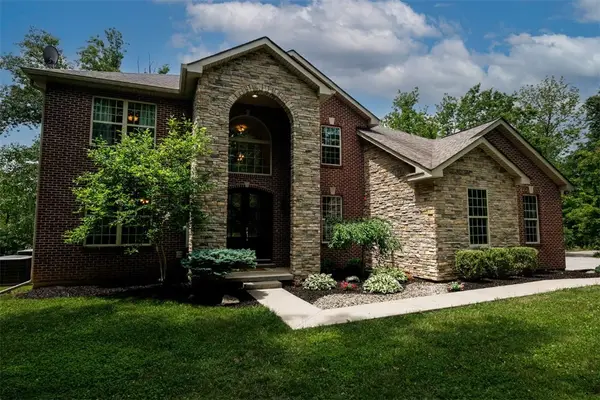 423 Falcon Hill Way, Chester Twp, OH 45177